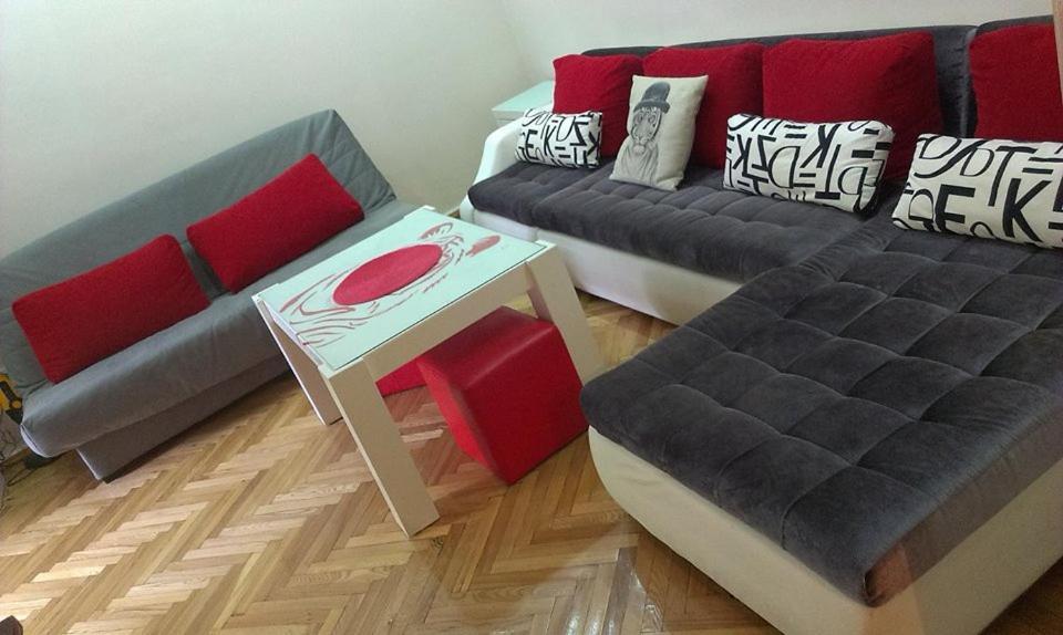 White Tiger In Center Of Tbilisi Apartment Luaran gambar